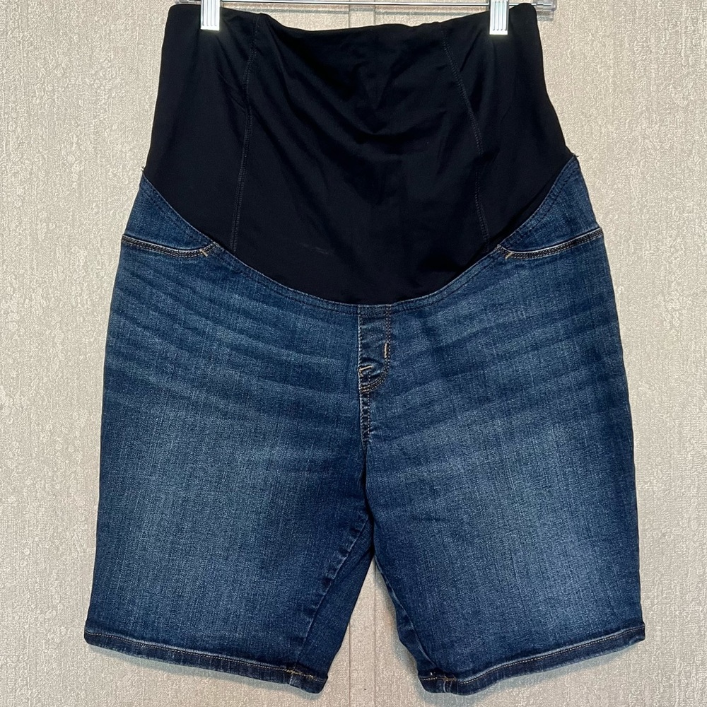 Isabel Maternity Bermuda Jean Shorts Size 12/31
